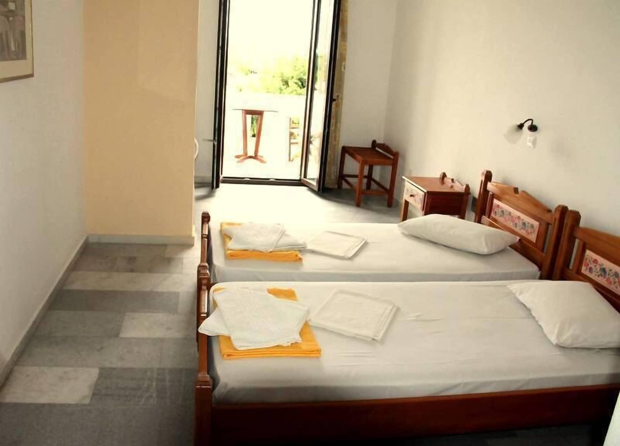 Fikas Hotel Naxos City Exterior photo